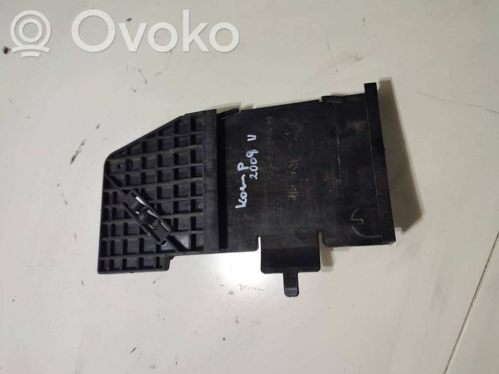 Peugeot 2008 II Other engine bay part 