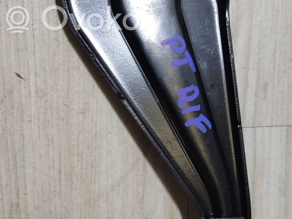 Peugeot Rifter Ritinėlio kreiptuvas viršutinis/ vyris viršutinis 