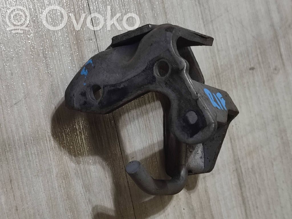 Peugeot Rifter Other engine bay part 