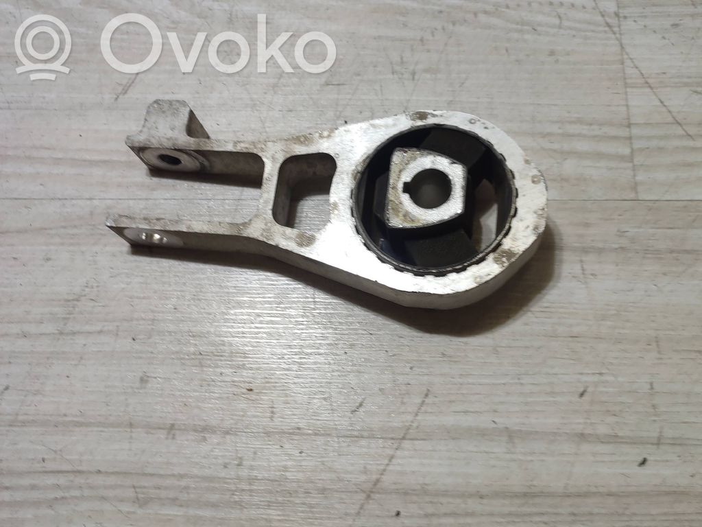 Fiat 500X Engine mount bracket 
