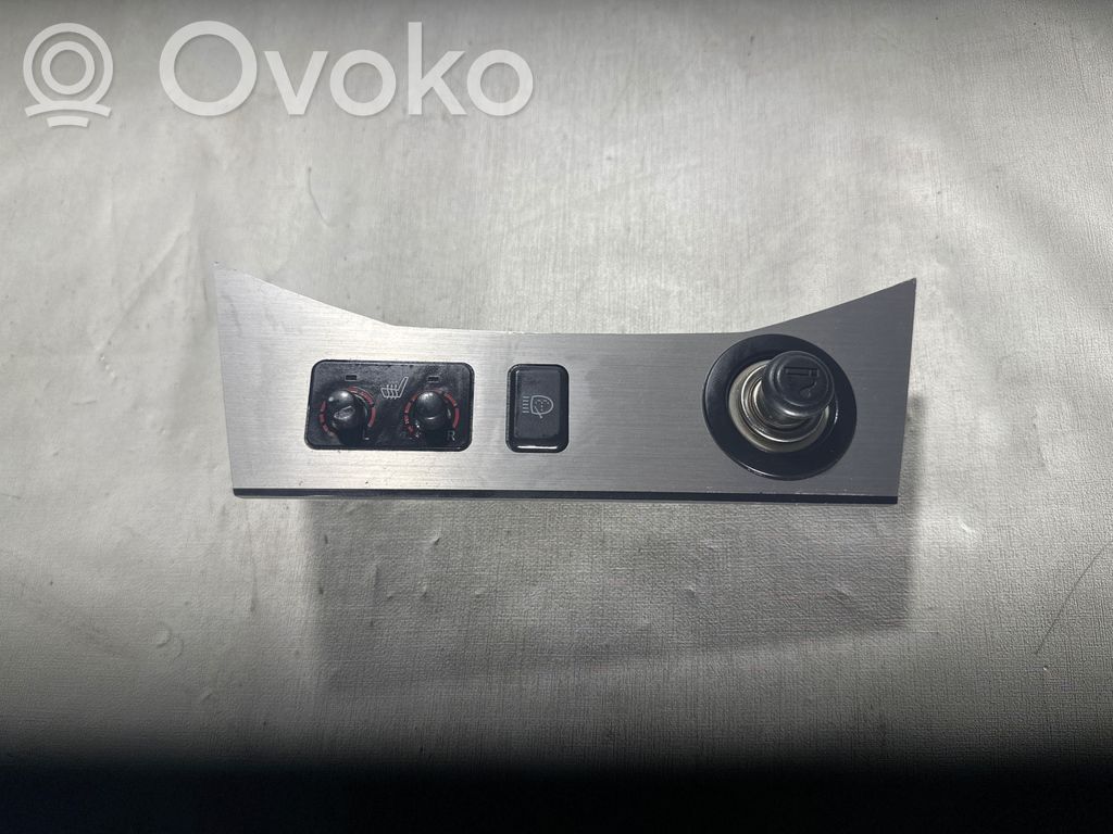 Lexus RX 330 - 350 - 400H Seat heating switch 