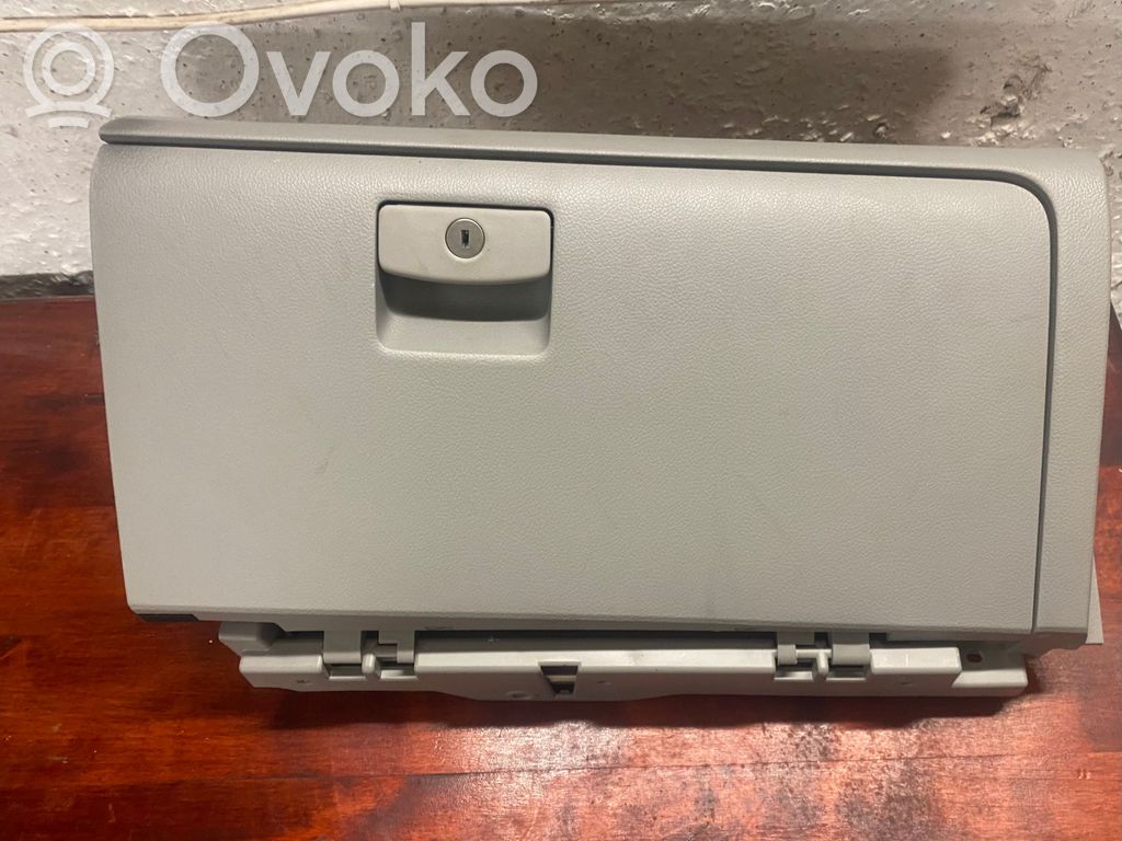 Glove box set