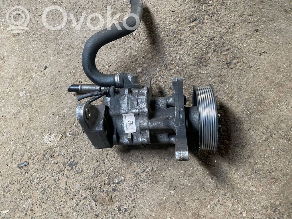 BMW 5 GT F07 Power steering pump 
