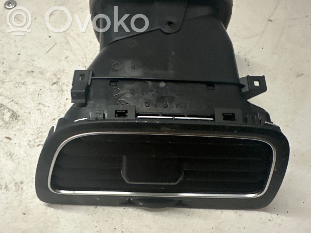Volkswagen Golf VII Boczna kratka nawiewu deski rozdzielczej 