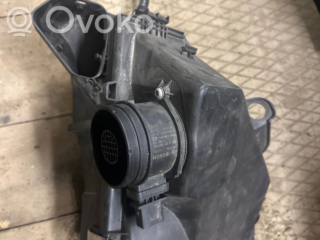 Air filter box   7806964