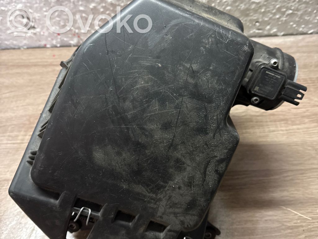 BMW 5 E60 E61 Air filter box 