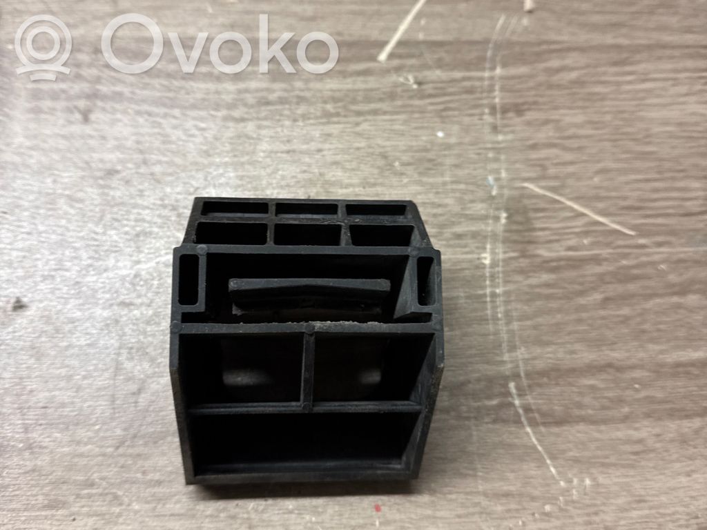 BMW 5 E60 E61 Halterung Kühler 