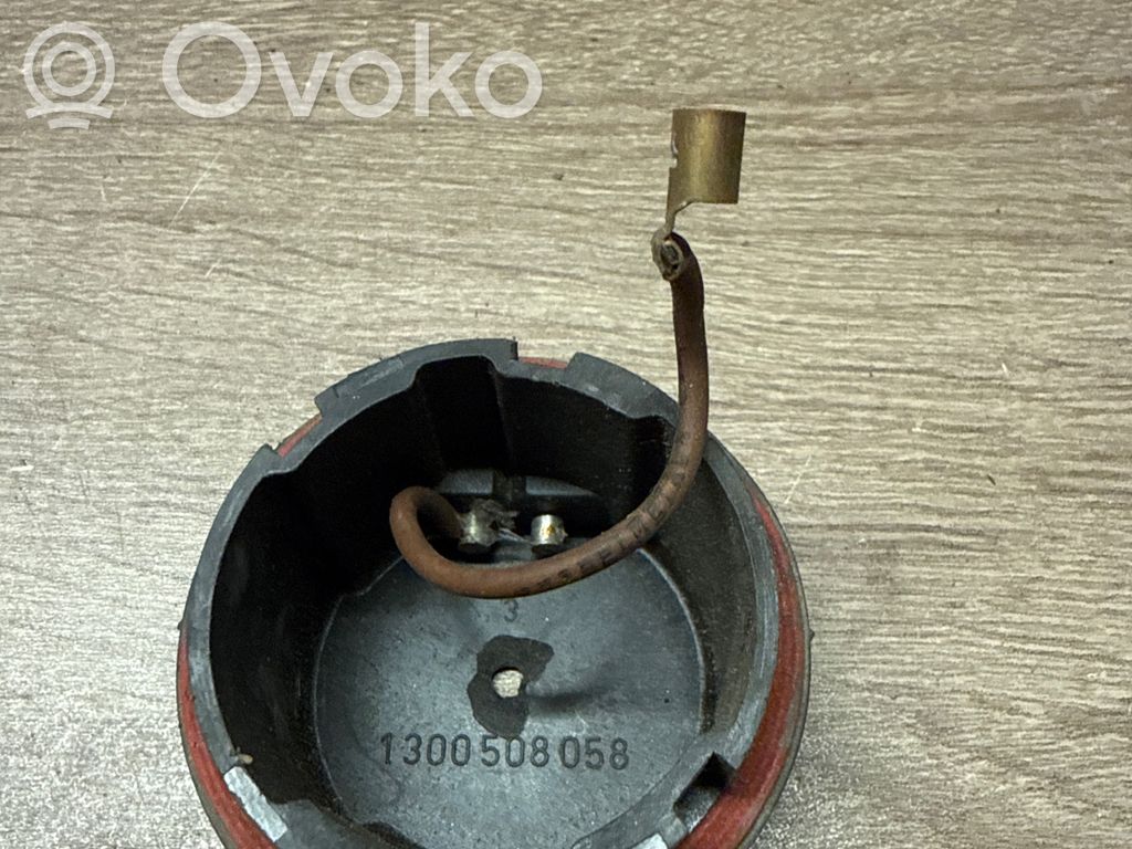 BMW 3 E30 Ajovalo valaisimen pölysuoja 
