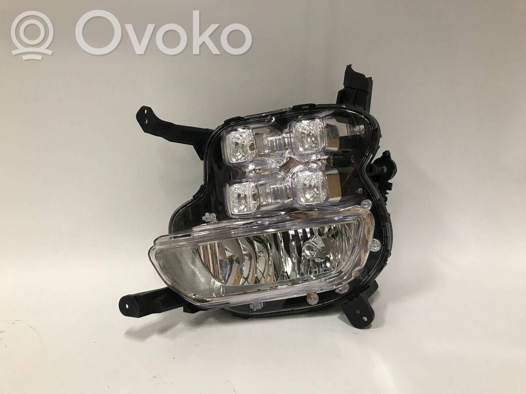 KIA Ceed Miglas lukturis priekšā 