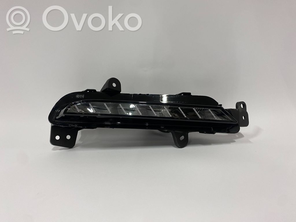 Renault Megane E-Tech Miglas lukturis priekšā 
