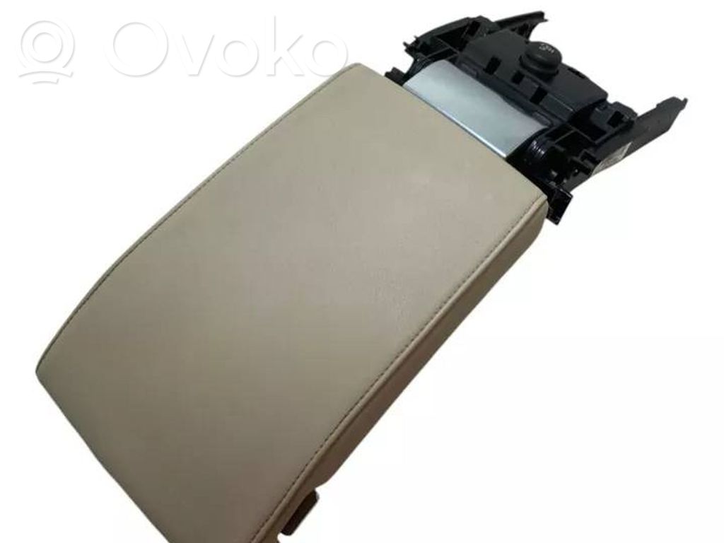 Volvo S80 Armrest 