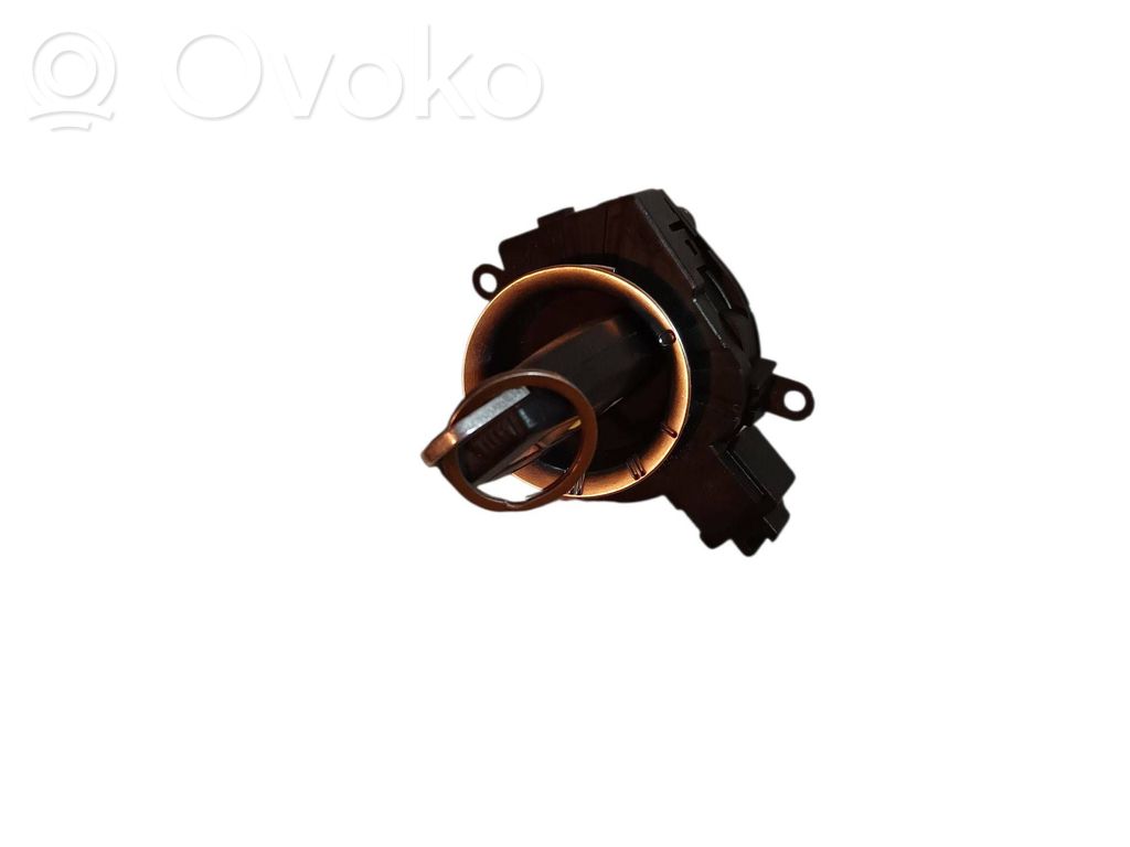 Volvo S40 Užvedimo spynelė 