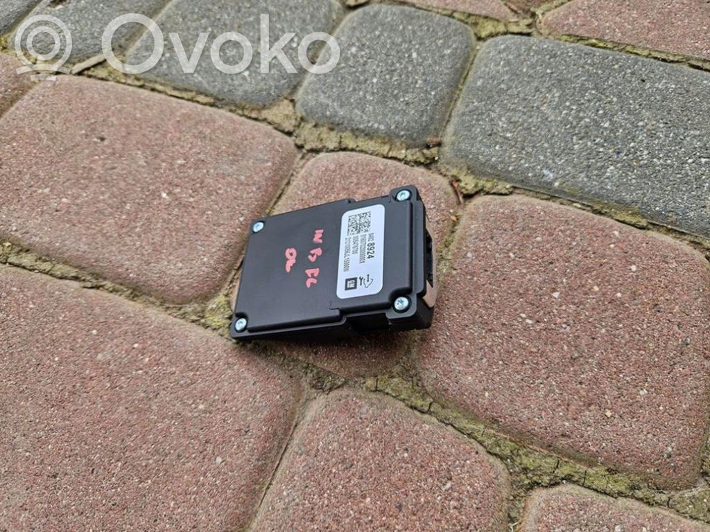 Opel Insignia B Windshield/windscreen camera 