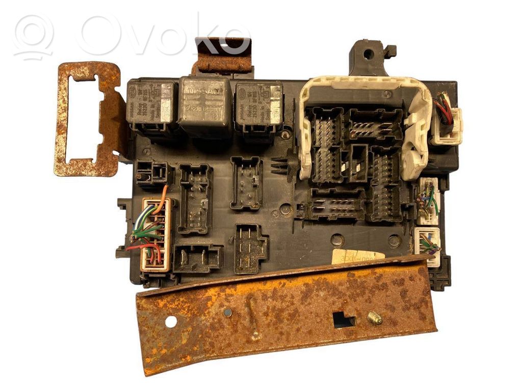 Nissan Terrano Fuse module 