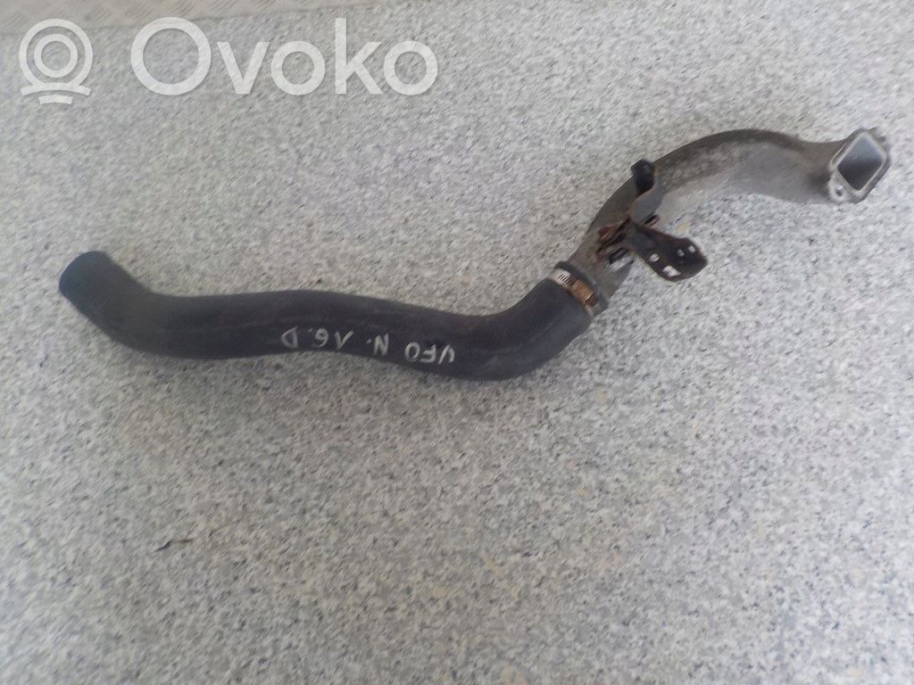 Honda Civic Moottorin vesijäähdytyksen putki/letku 