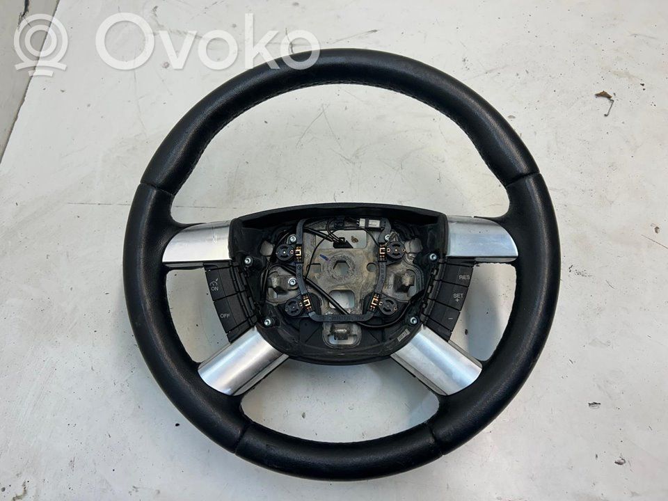 Ohjauspyörä   4M513600CL3ZHE,552610