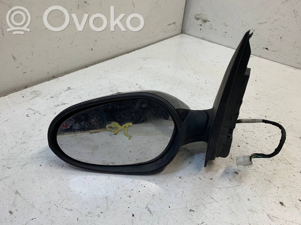 Lancia Ypsilon Side car body part 