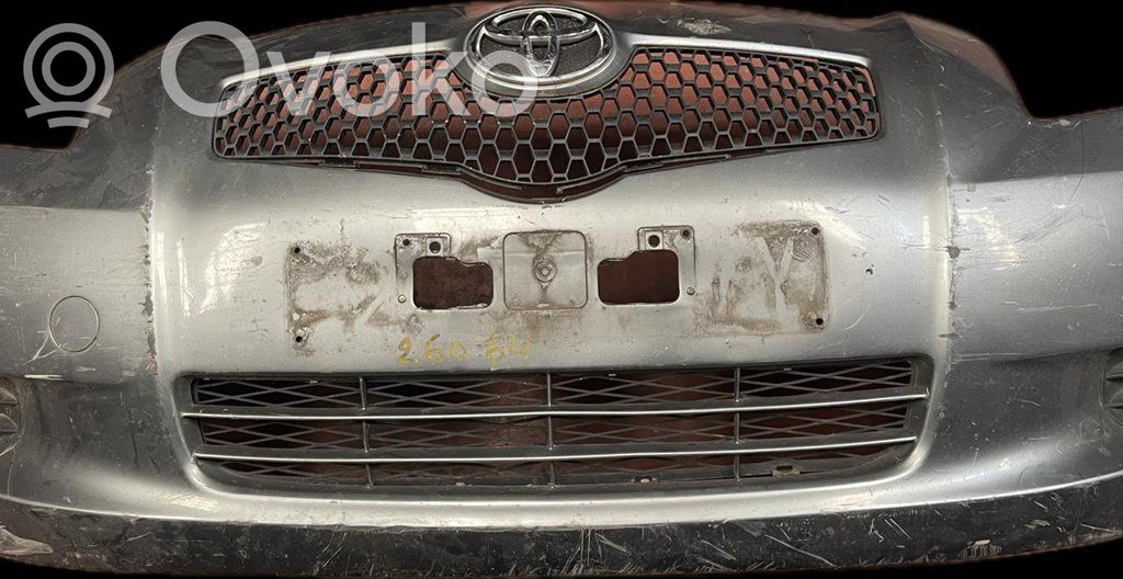 Toyota Yaris Zderzak przedni 
