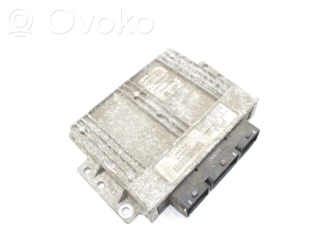 Peugeot 208 I Engine control unit/module 