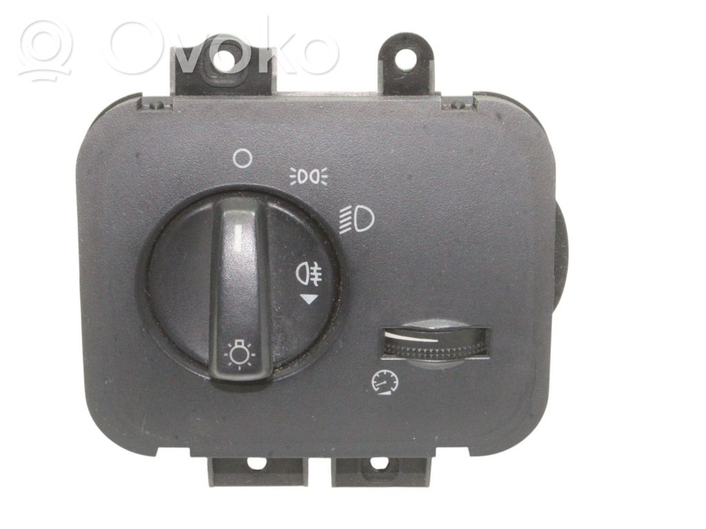 Land Rover Discovery 3 - LR3 Light switch 