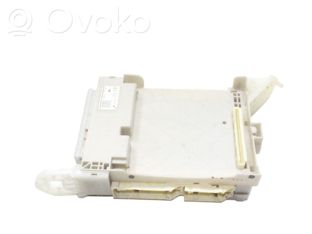 Lexus RX 450H Module de fusibles 