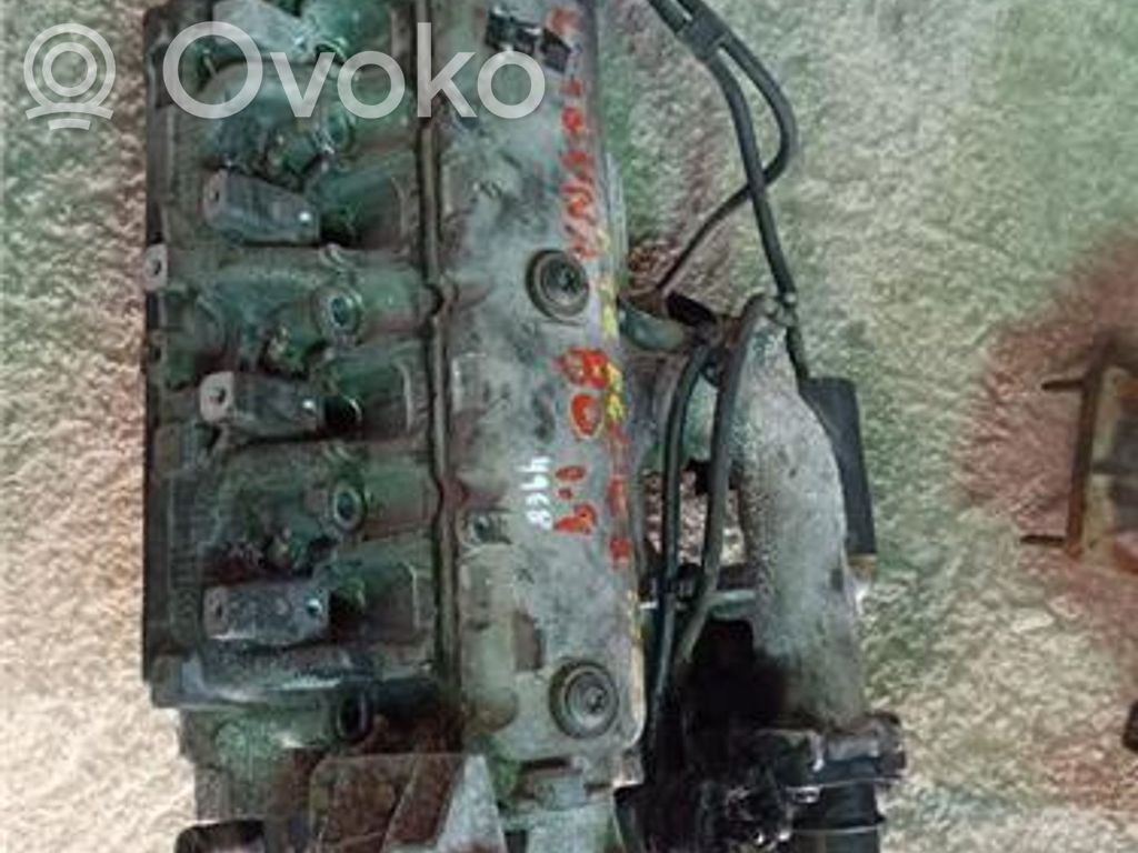Renault Laguna II Culata del motor 