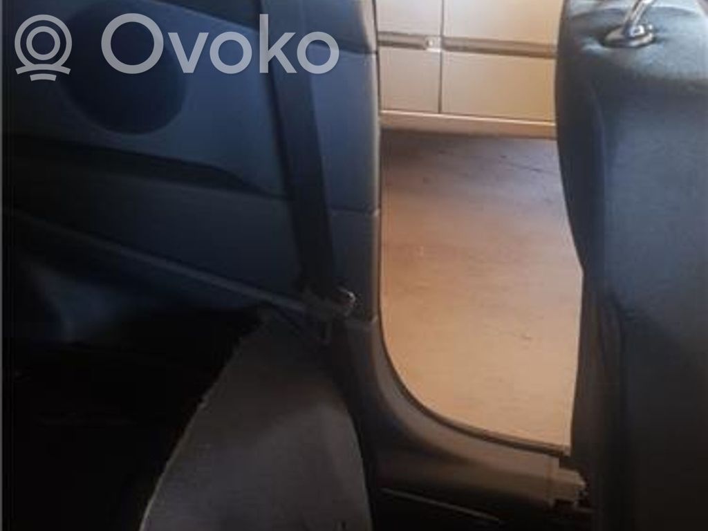 Opel Astra H Cinturón delantero 