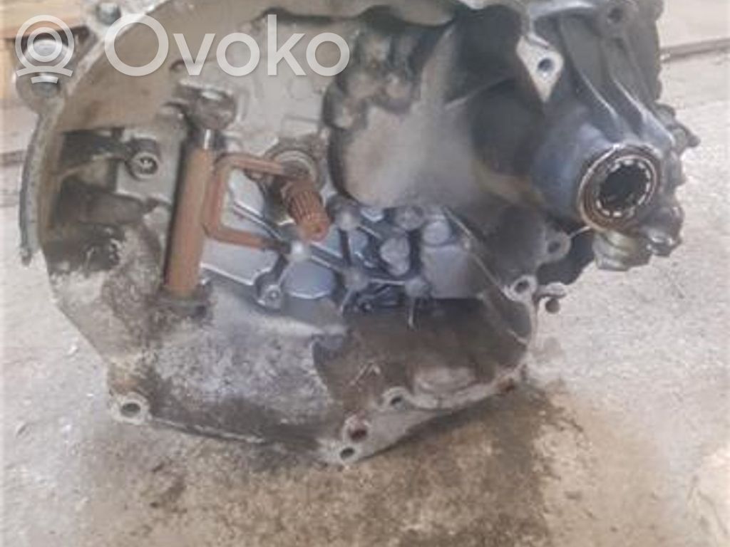 Peugeot 206 Manual 5 speed gearbox 