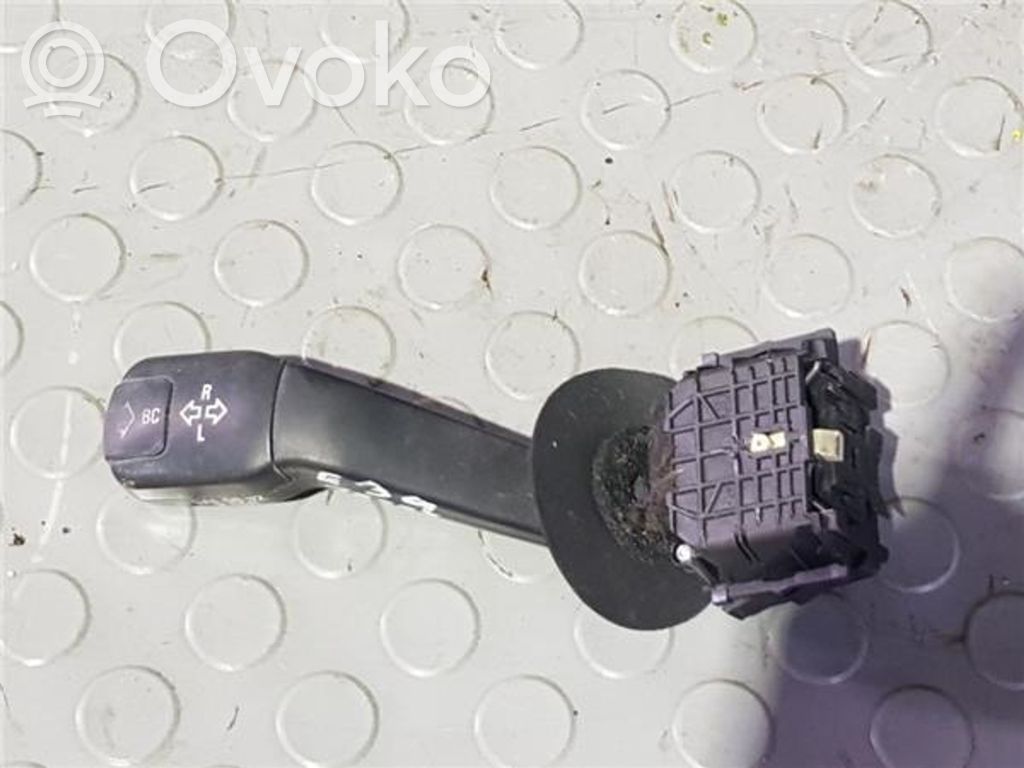 Multifunctional control switch/knob   8352172