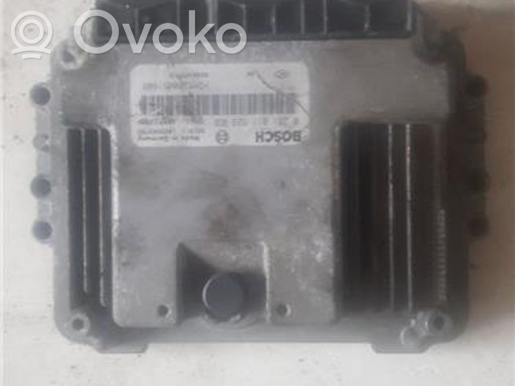 Opel Vivaro Unité de commande, module ECU de moteur 