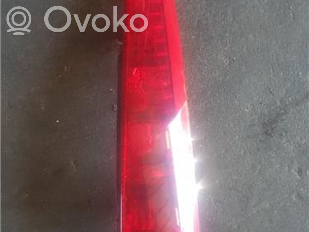 Lámpara de faros/luces traseros