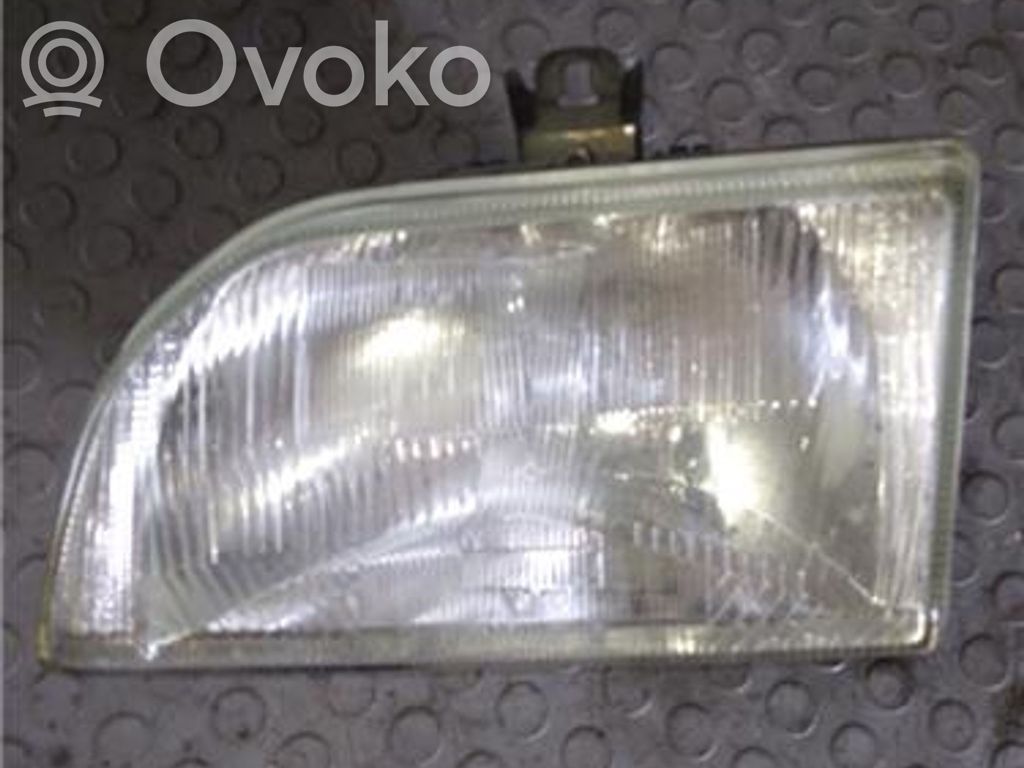Ford Fiesta Headlight/headlamp 