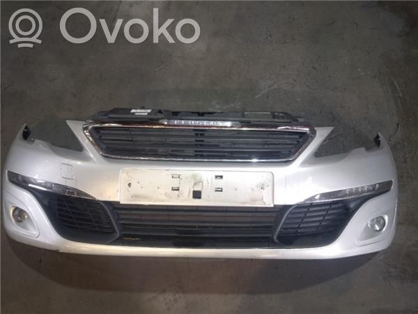 Peugeot 308 Parachoques delantero 