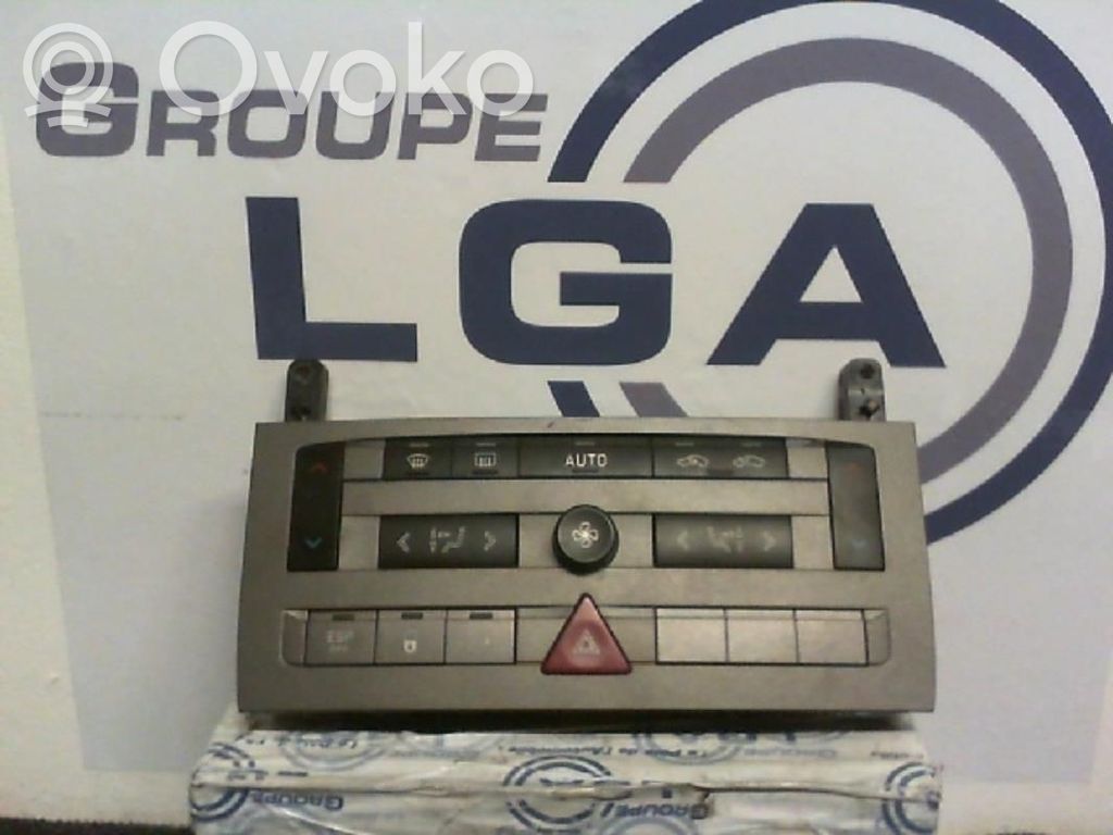 Citroen C5 Climate control unit 