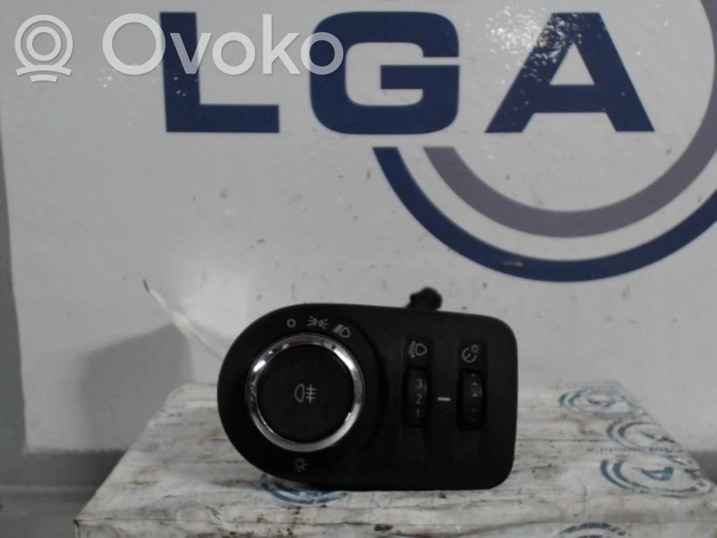 Opel Corsa D Light switch 