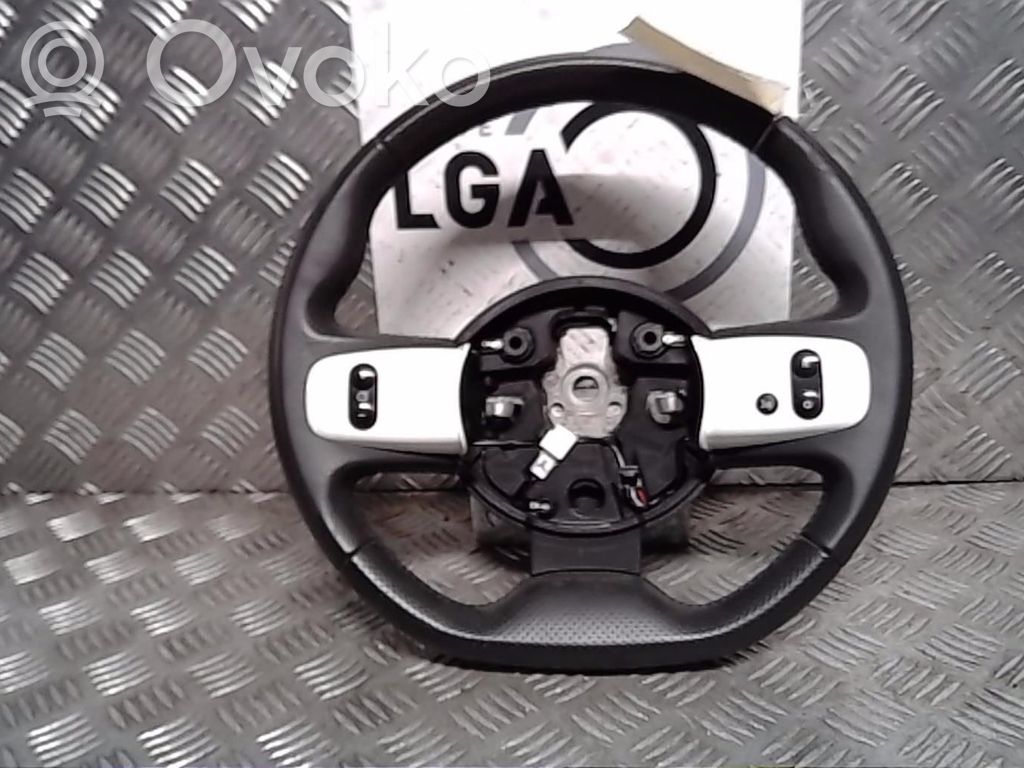 Renault Twingo III Ohjauspyörä 