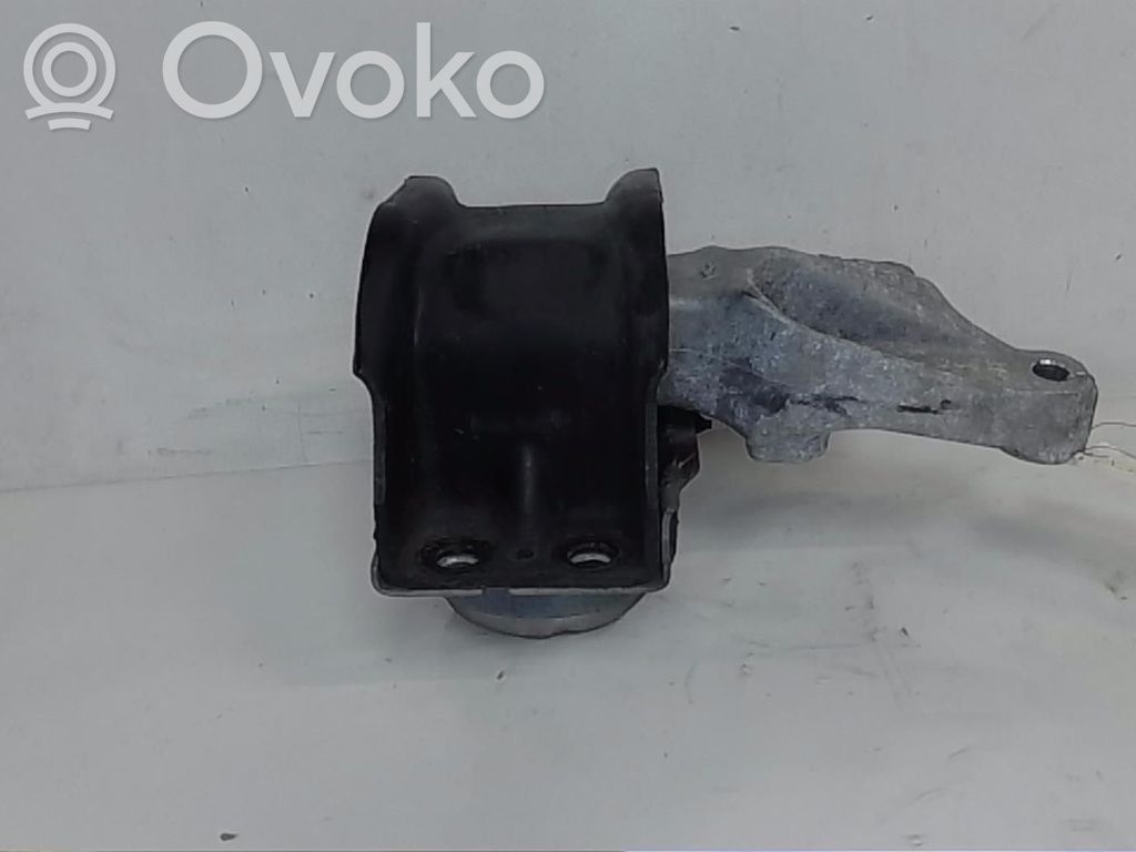 Peugeot RCZ Engine mount bracket 