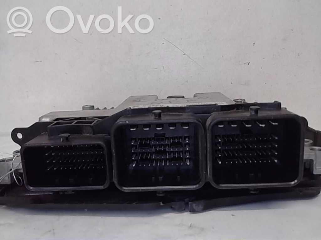 Peugeot 208 I Engine control unit/module 