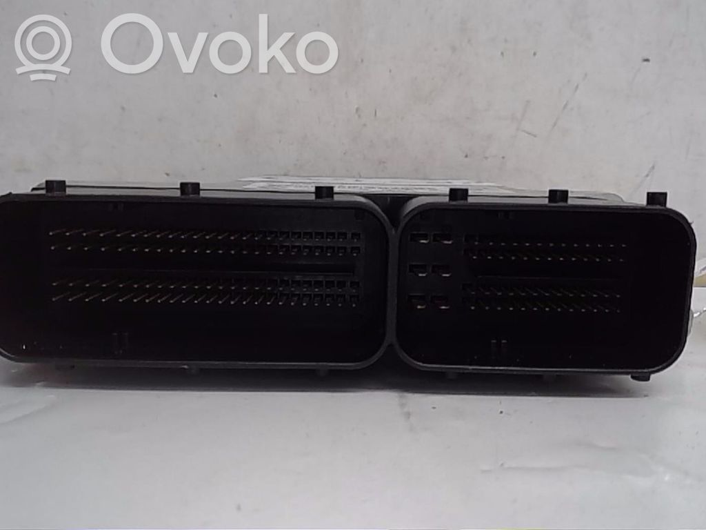 BMW 1 E81 E87 Engine control unit/module 