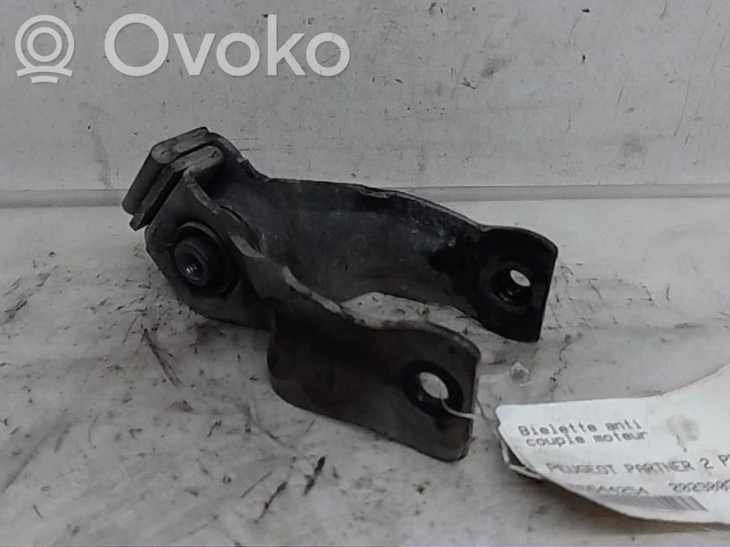 Peugeot Partner Engine mount bracket 