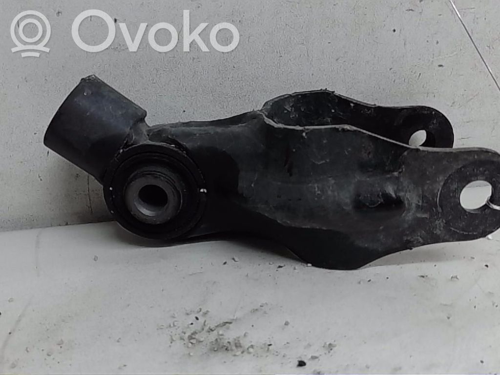 Peugeot 308 Engine mount bracket 