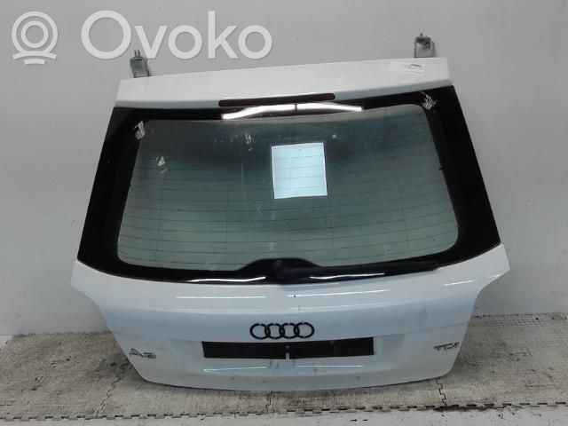Audi A3 S3 8P Задняя крышка (багажника) 