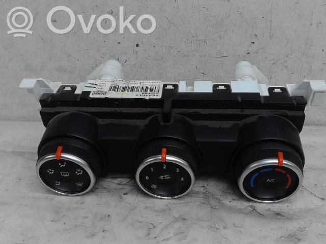 Renault Captur II Climate control unit 