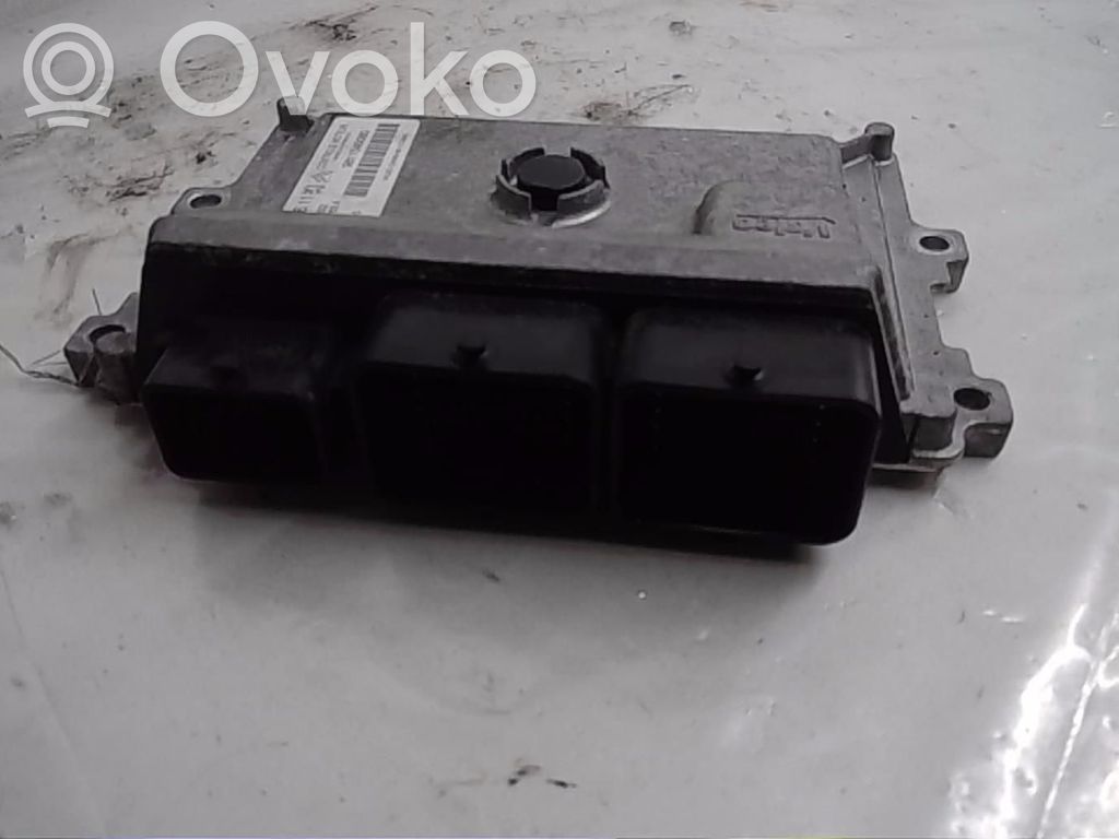 Peugeot 2008 I Calculateur moteur ECU 