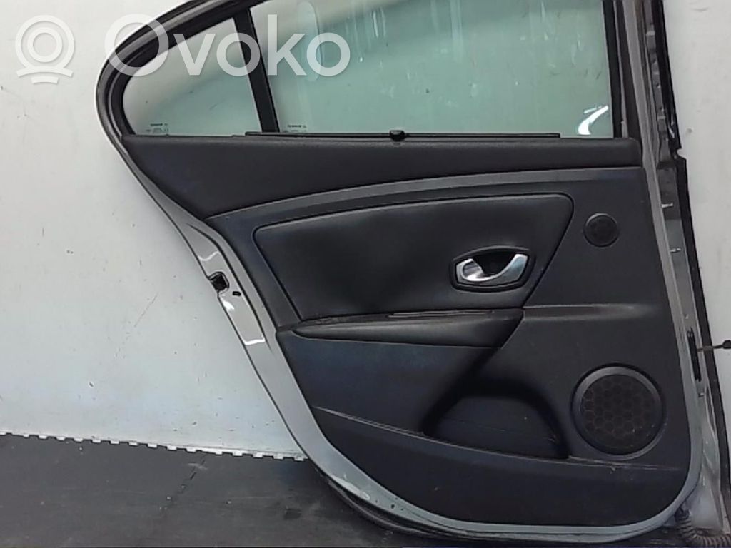 Renault Fluence Puerta trasera 