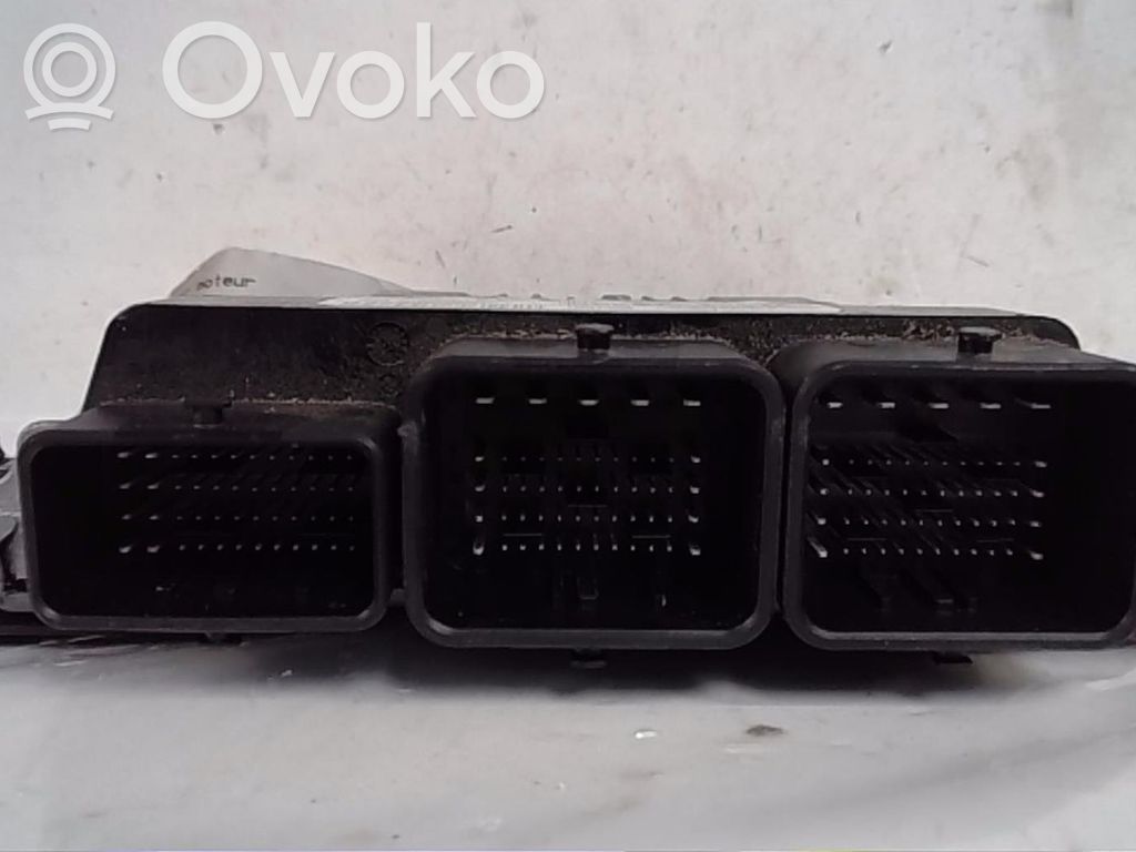 Peugeot 308 Engine control unit/module 