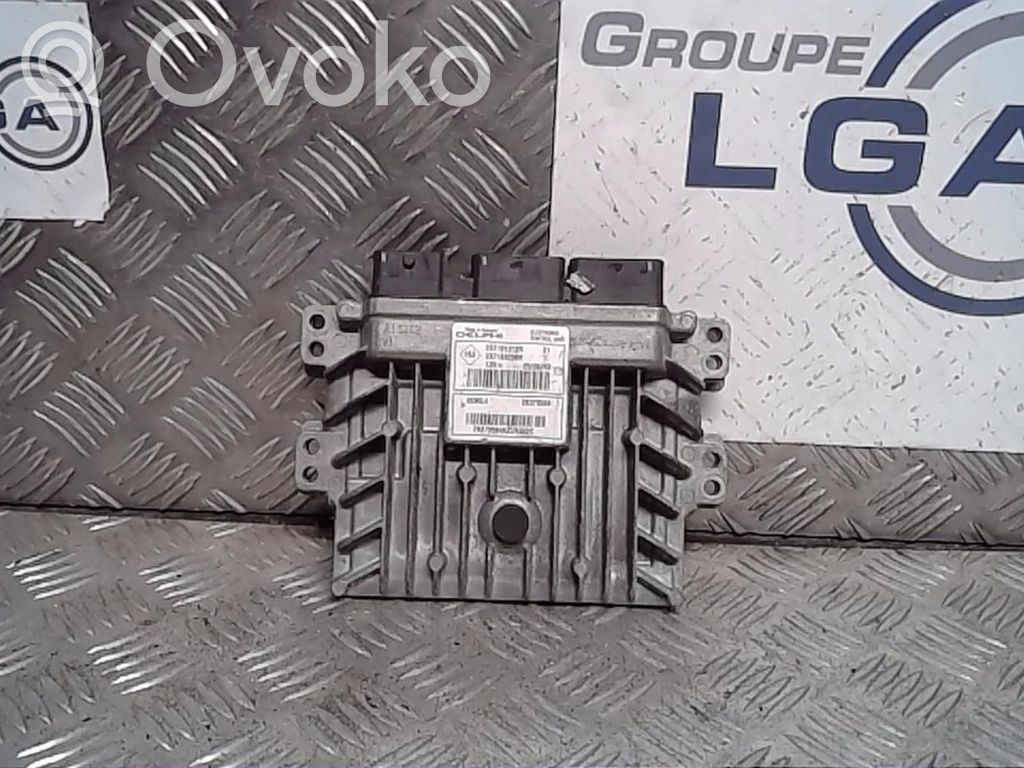 Renault Twingo II Engine control unit/module 