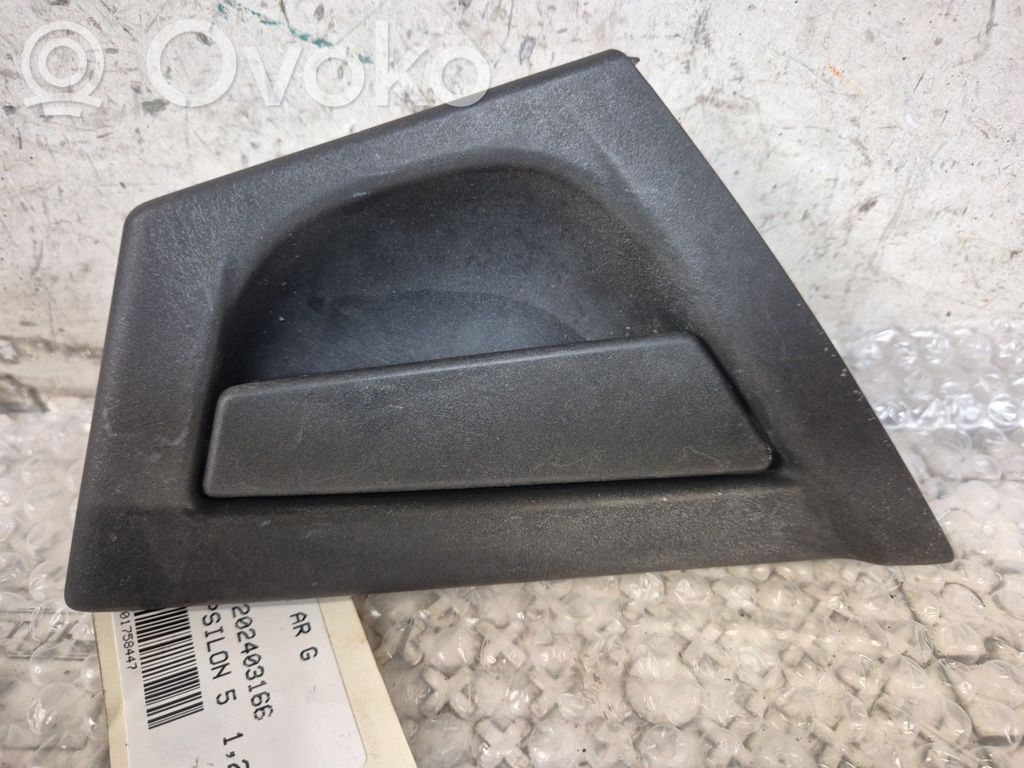 Lancia Ypsilon Manecilla externa puerta trasera 