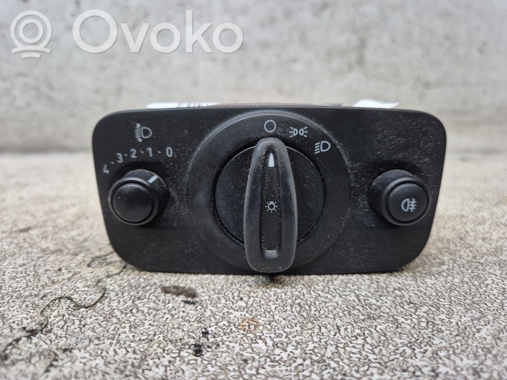 Ford Fiesta Interruptor de luz 
