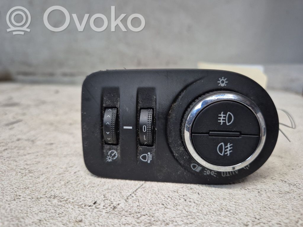Opel Meriva B Light switch 